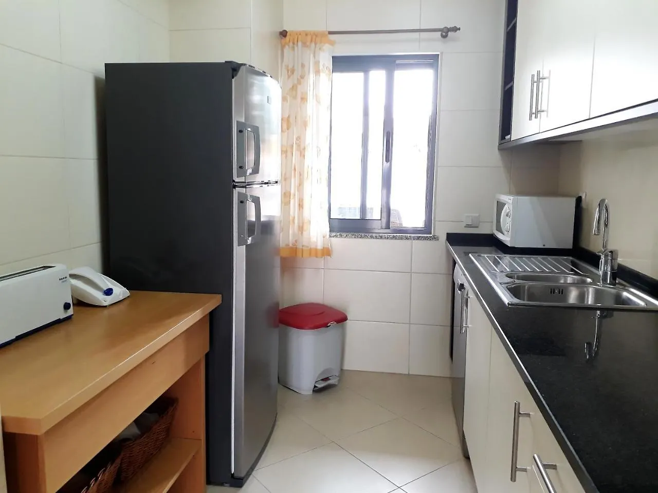 T2 Tahiti - Terraco, Familiar, Garagem, Wifi Apartment Quarteira