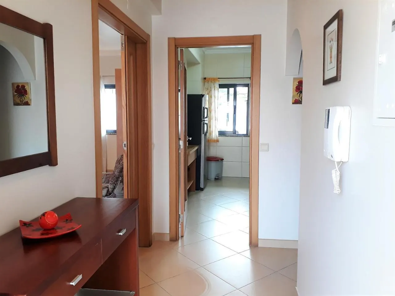 T2 Tahiti - Terraco, Familiar, Garagem, Wifi Apartment Quarteira