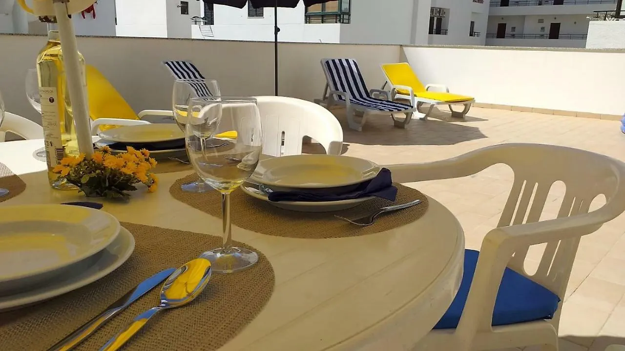 T2 Tahiti - Terraco, Familiar, Garagem, Wifi location