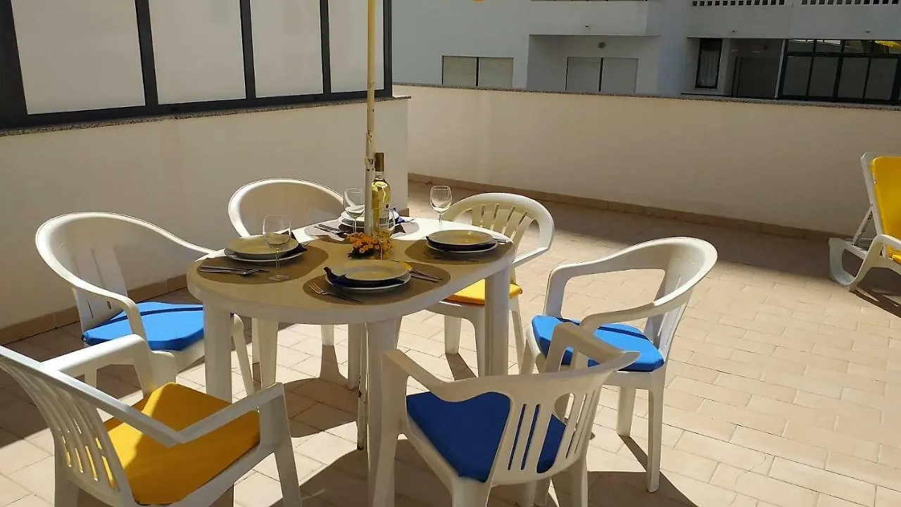 T2 Tahiti - Terraco, Familiar, Garagem, Wifi Apartment Quarteira