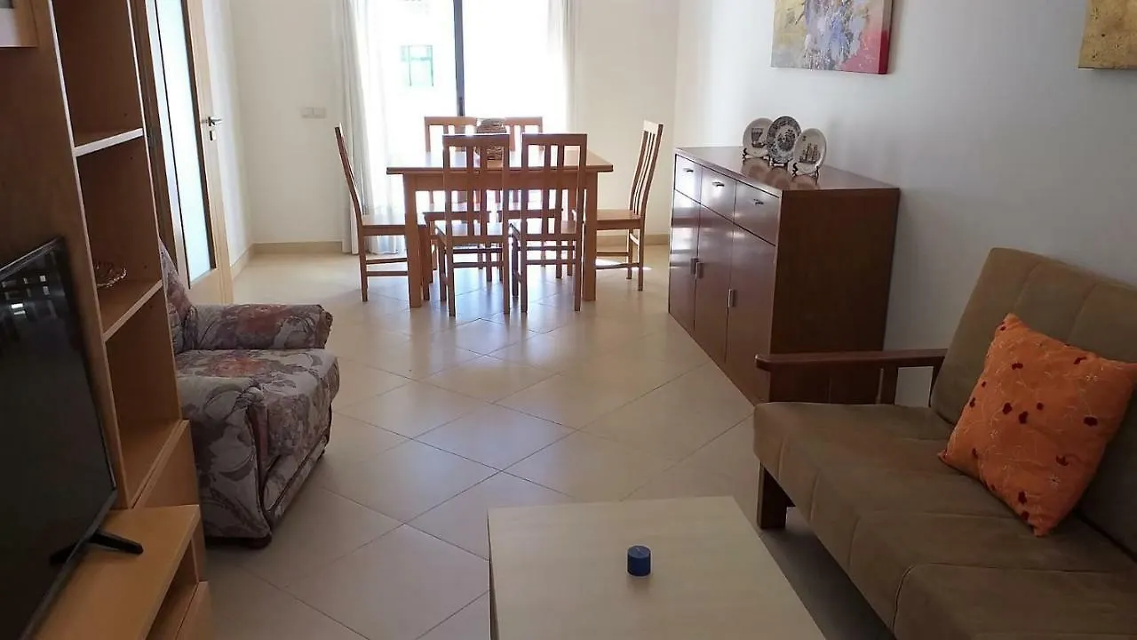 T2 Tahiti - Terraco, Familiar, Garagem, Wifi Apartment Quarteira Portugal