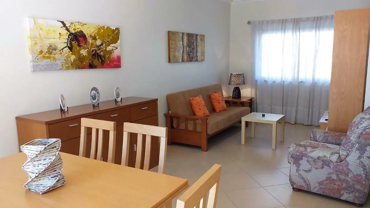 T2 Tahiti - Terraco, Familiar, Garagem, Wifi Apartment Quarteira