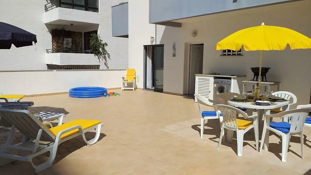T2 Tahiti - Terraco, Familiar, Garagem, Wifi Apartment Quarteira